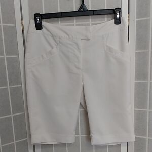 TEHAMA Classic White Bermuda  Casual Shorts With Inner Liner Women's Size 2